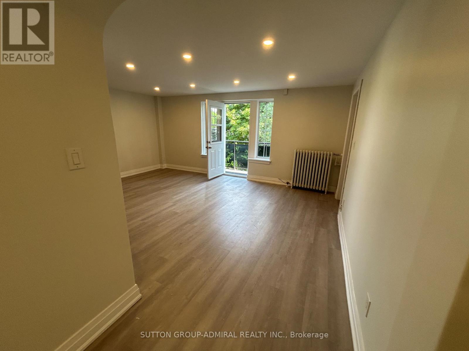 202 - 701 Eglinton Avenue W, Toronto, Ontario  M5N 1C6 - Photo 3 - C12906942