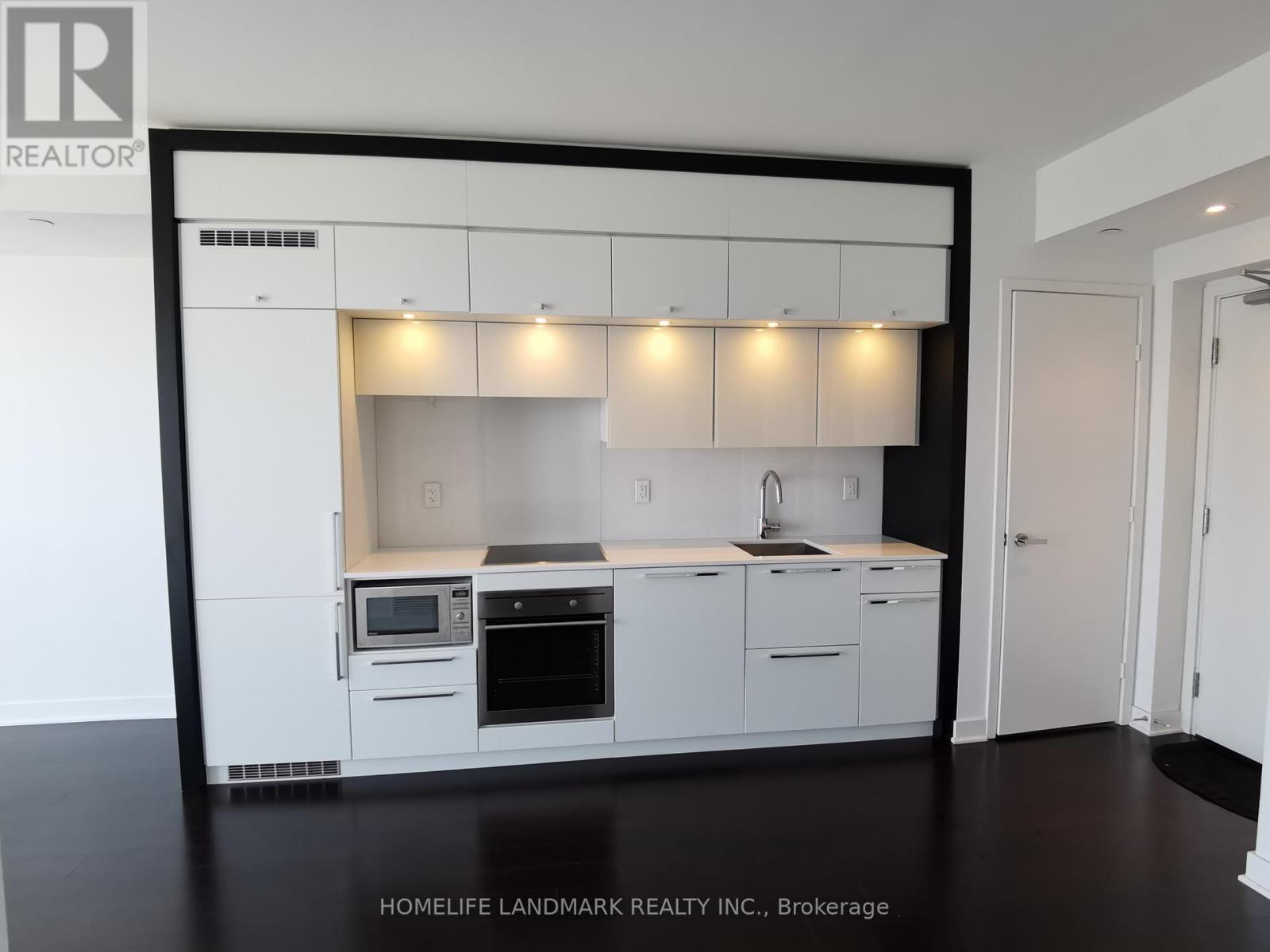 3502 - 15 Grenville Street, Toronto, Ontario  M4Y 1A1 - Photo 4 - C12906946