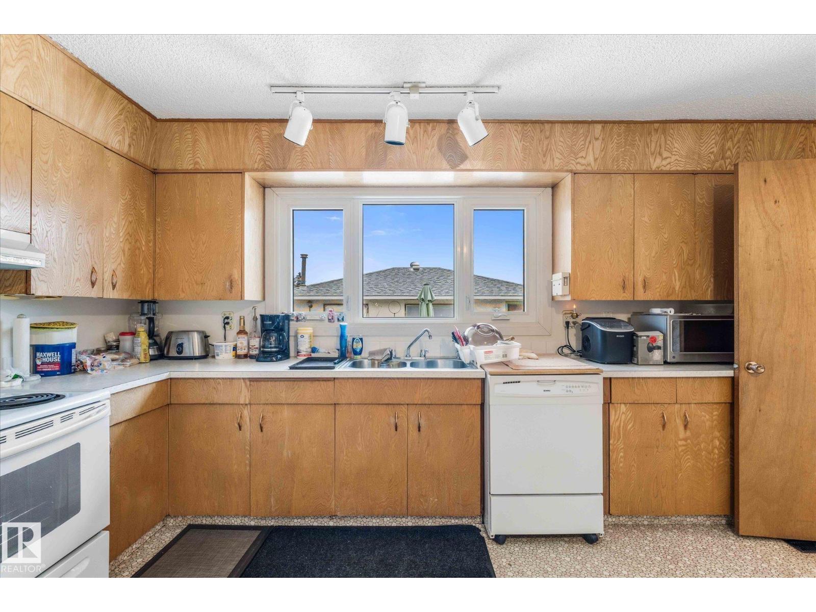 14207 74 St Nw Nw, Edmonton, Alberta  T5C 0Y1 - Photo 7 - E4478593