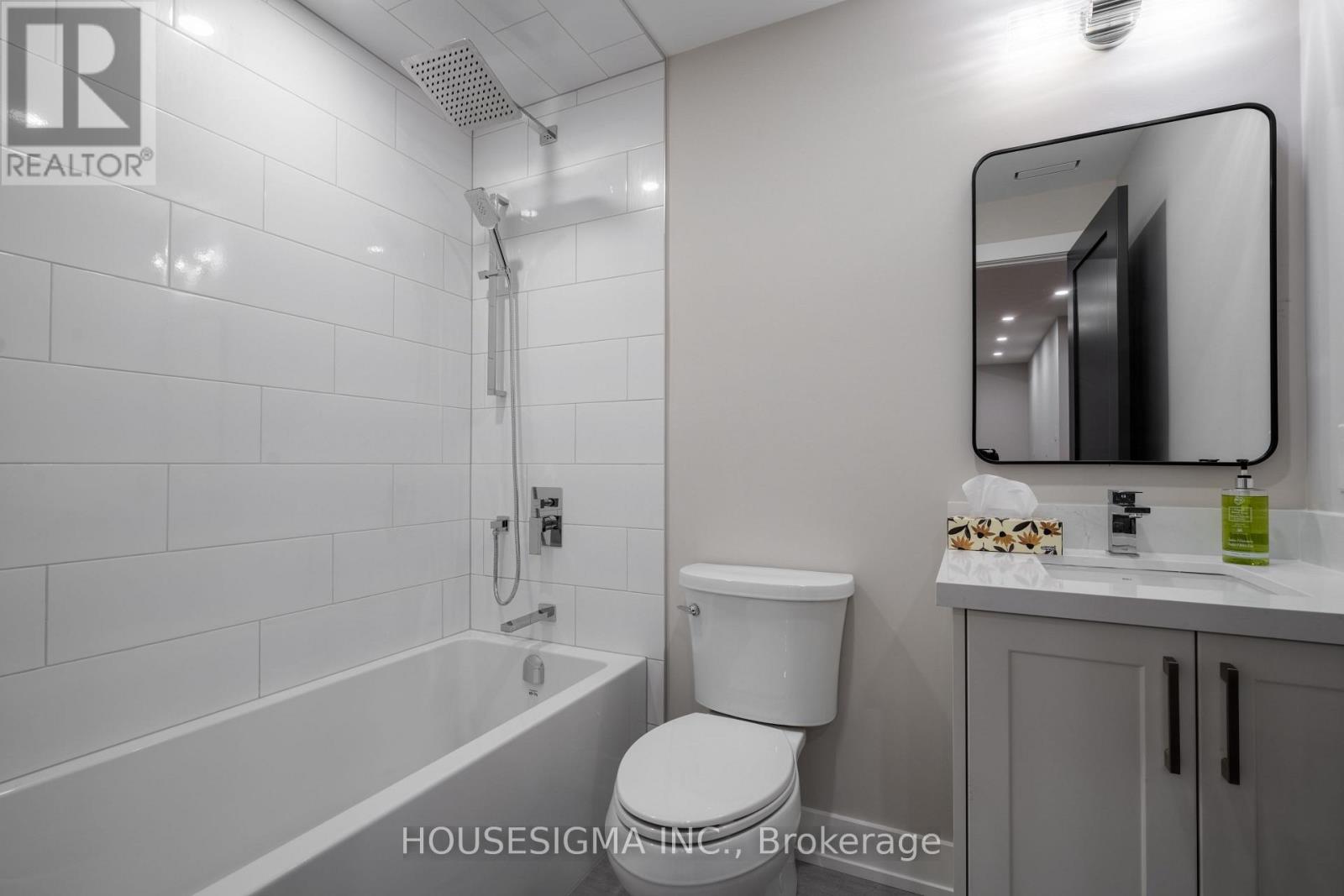 Lower - 15 Mission Drive, Toronto, Ontario  M3A 2P1 - Photo 10 - C12728386