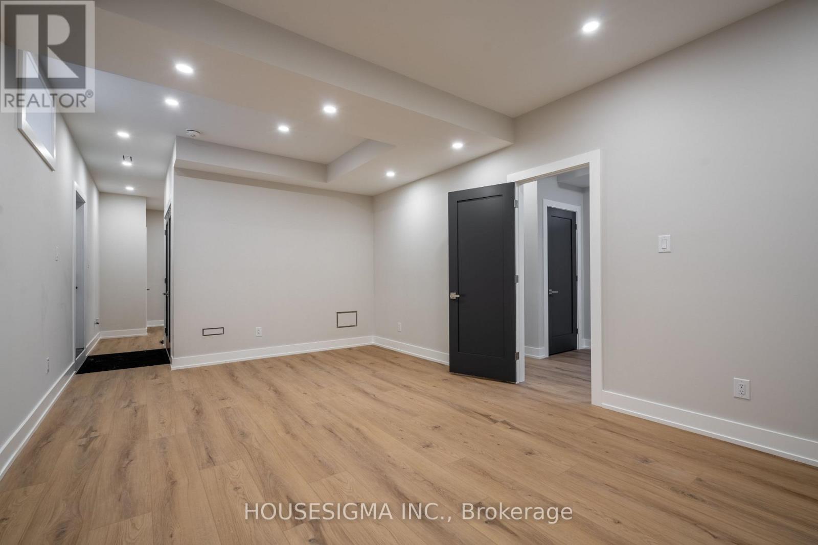 Lower - 15 Mission Drive, Toronto, Ontario  M3A 2P1 - Photo 14 - C12728386