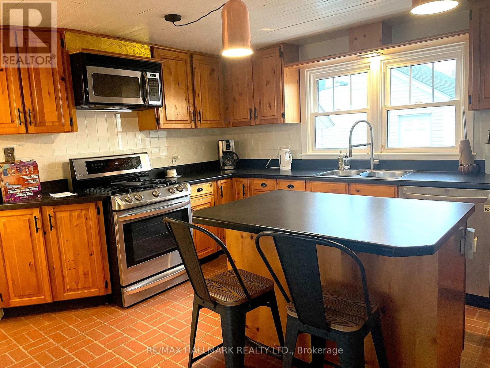 1927 Niagara Parkway, Fort Erie, Ontario  L2A 5M4 - Photo 7 - X12902632