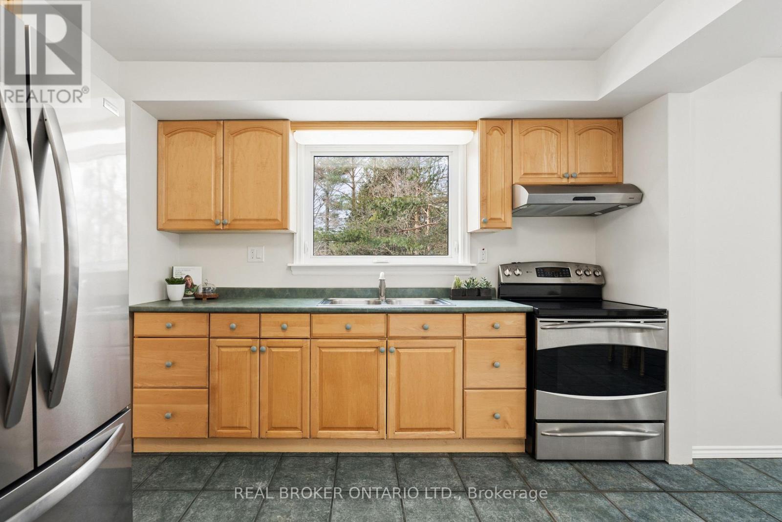 18 Memorial Street, Guelph/eramosa, Ontario  N0B 1P0 - Photo 12 - X12905534