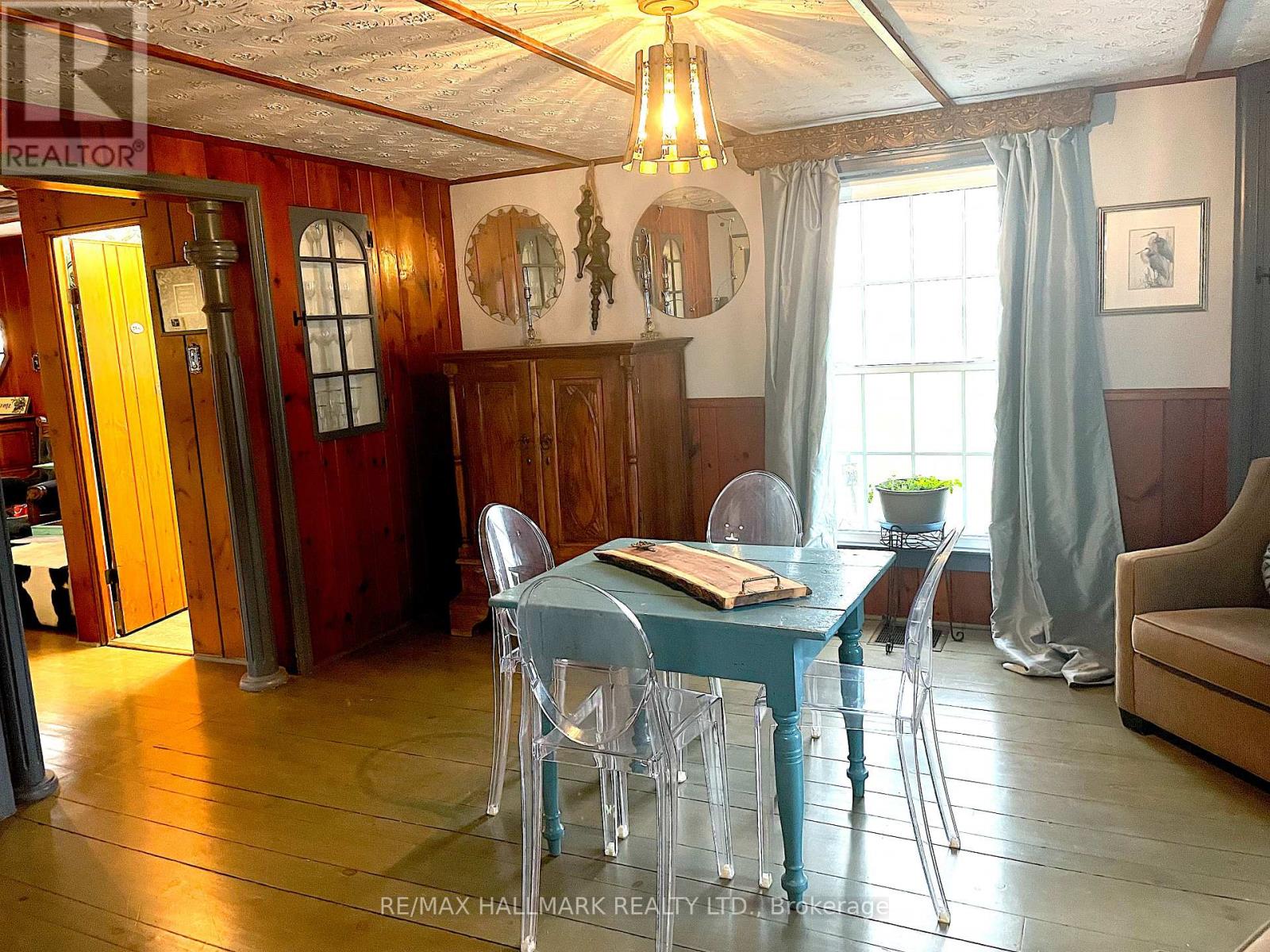 1927 Niagara Parkway, Fort Erie, Ontario  L2A 5M4 - Photo 9 - X12902632