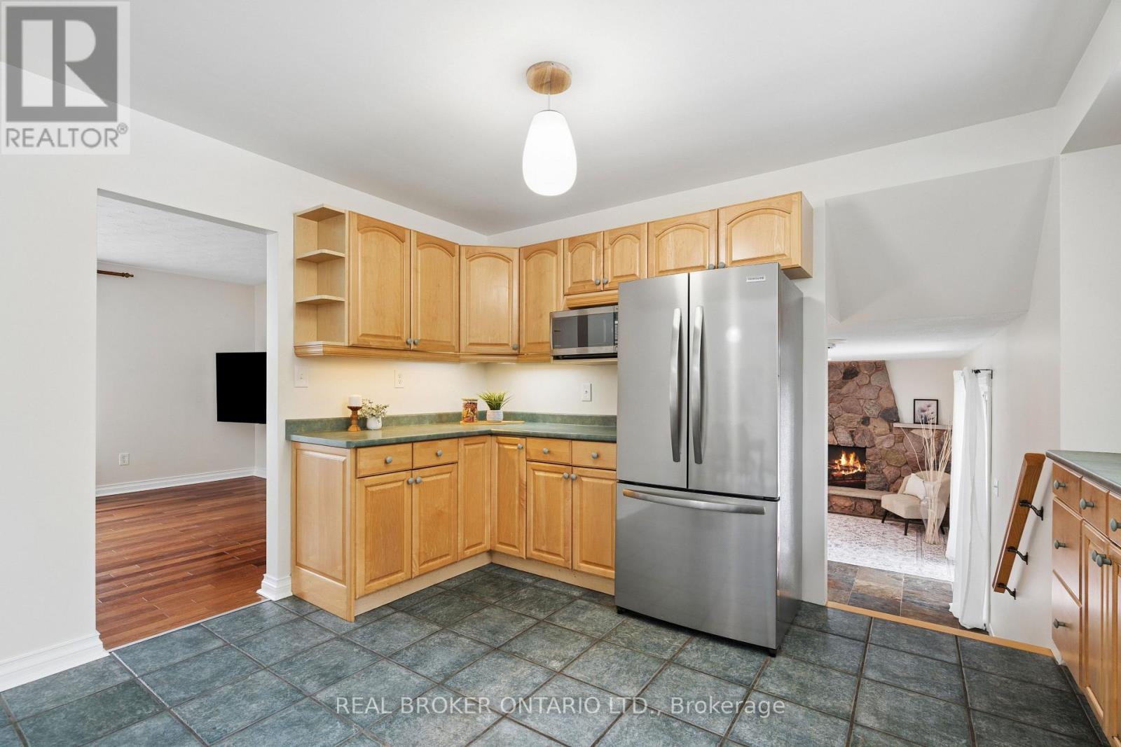 18 Memorial Street, Guelph/eramosa, Ontario  N0B 1P0 - Photo 13 - X12905534