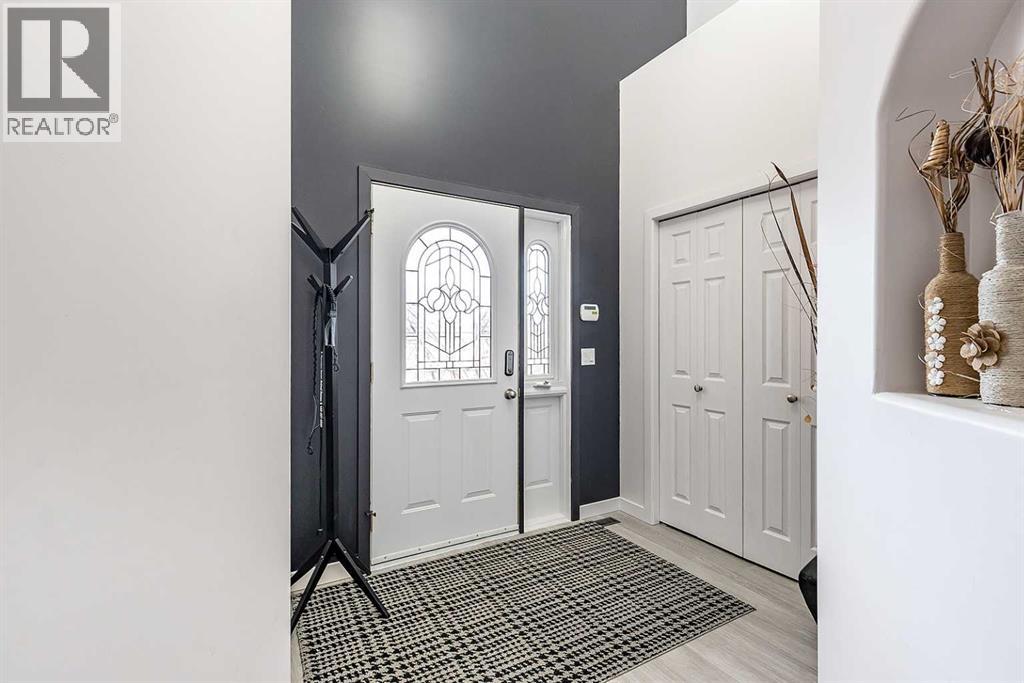 7 Chinook Place Sw, Medicine Hat, Alberta  T1A 8S1 - Photo 4 - A2295407