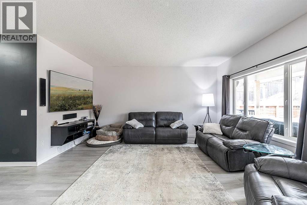 7 Chinook Place Sw, Medicine Hat, Alberta  T1A 8S1 - Photo 5 - A2295407