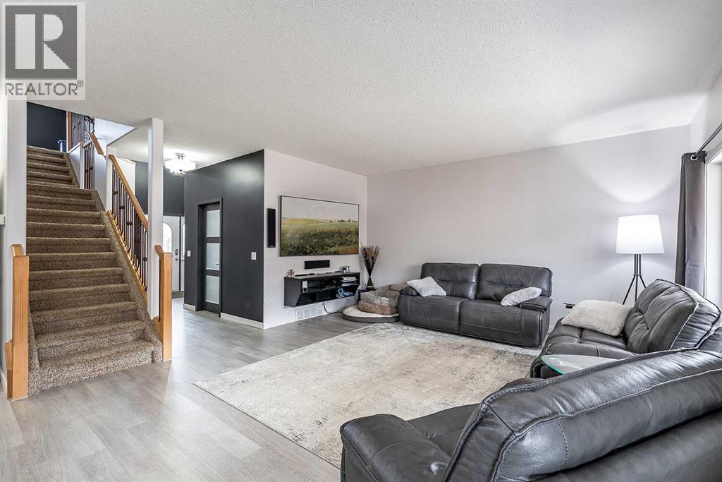 7 Chinook Place Sw, Medicine Hat, Alberta  T1A 8S1 - Photo 6 - A2295407