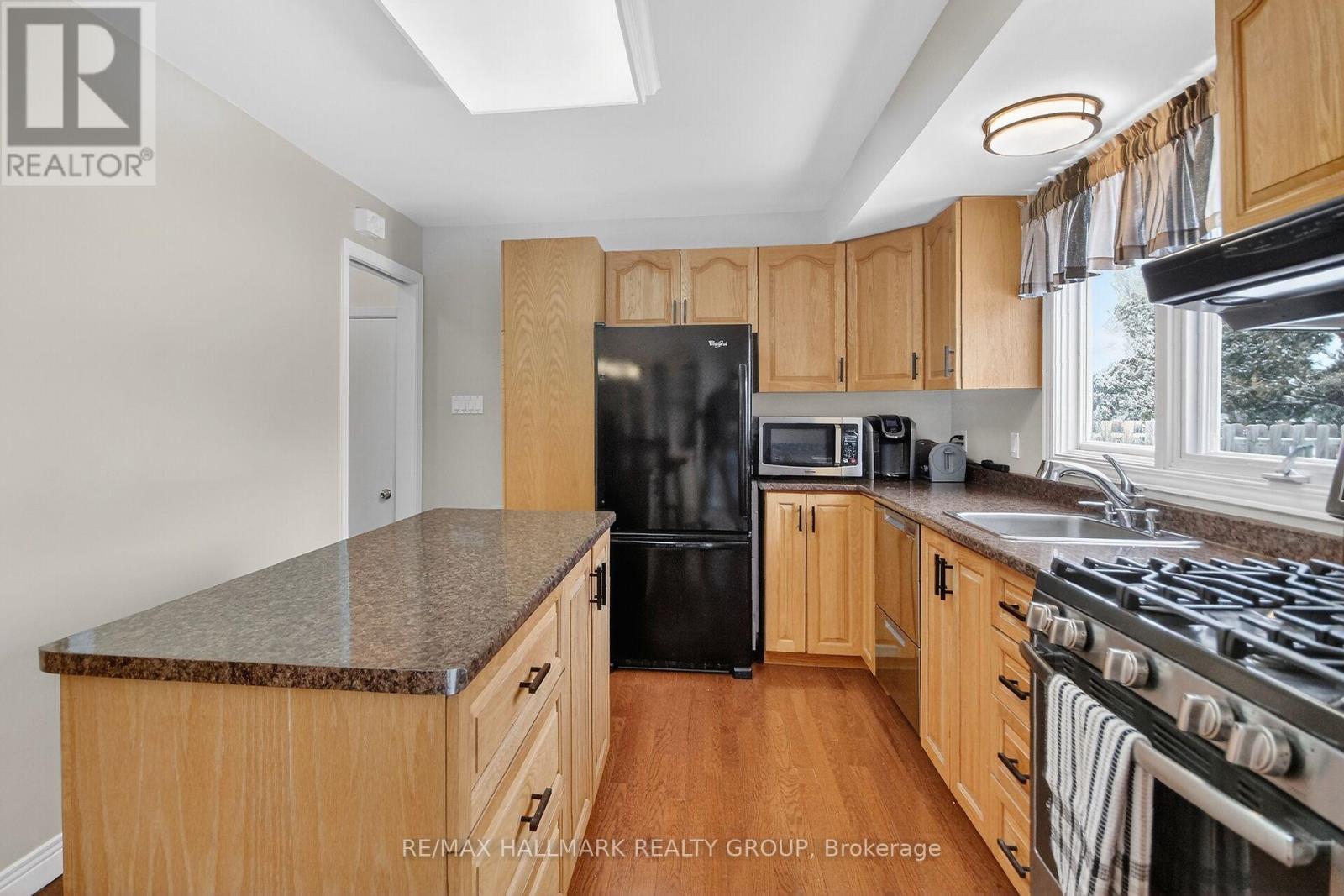 80 Maitland Street, Ottawa, Ontario  K0A 2Z0 - Photo 17 - X12906956