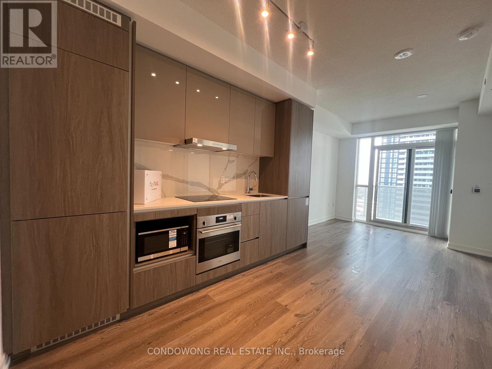 2602 - 28 INTERCHANGE WAY, Vaughan, Ontario