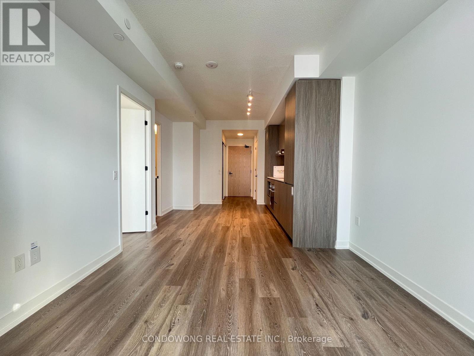 2602 - 28 Interchange Way, Vaughan, Ontario  L4K 0P8 - Photo 3 - N12906958