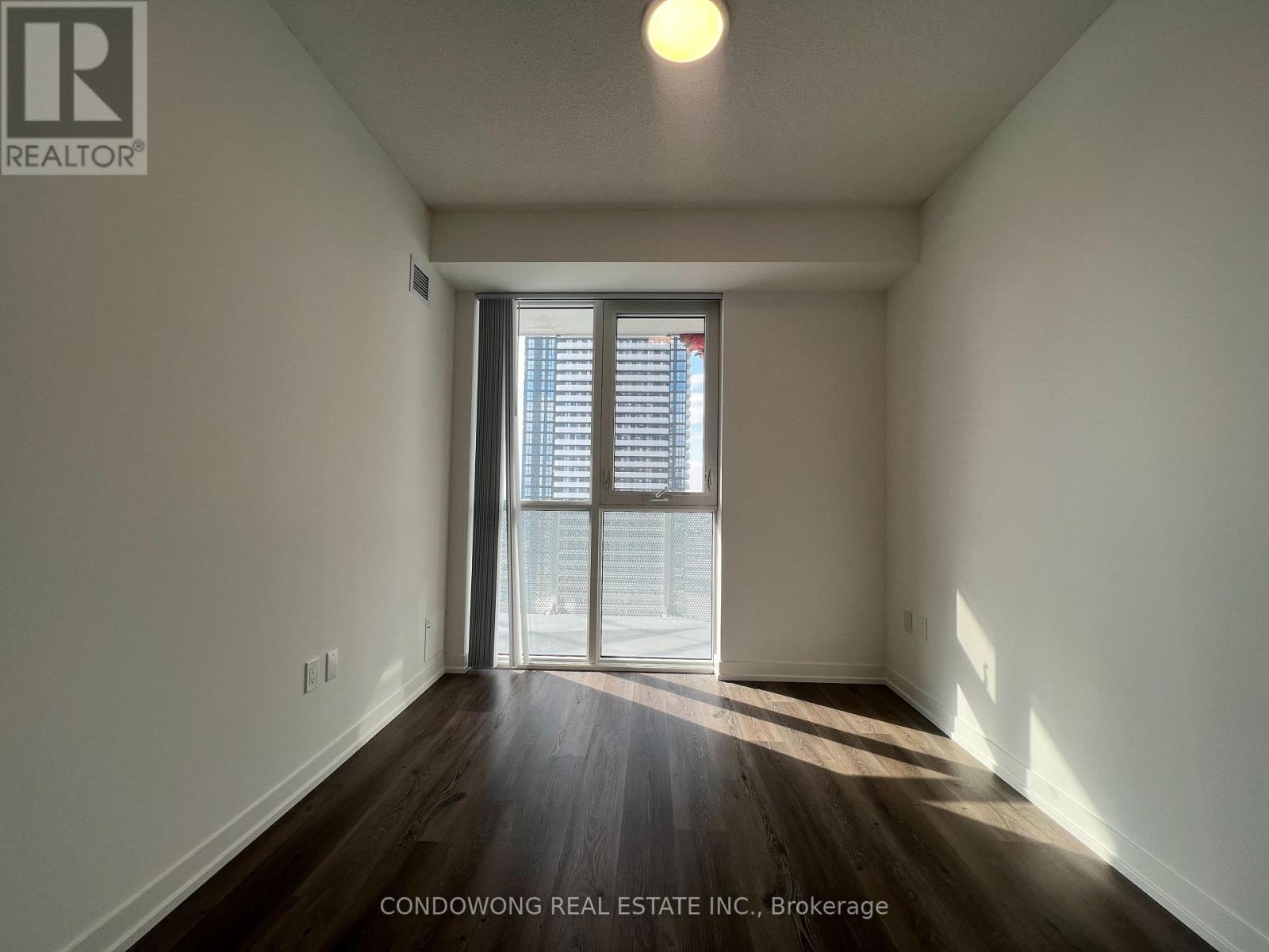 2602 - 28 Interchange Way, Vaughan, Ontario  L4K 0P8 - Photo 6 - N12906958