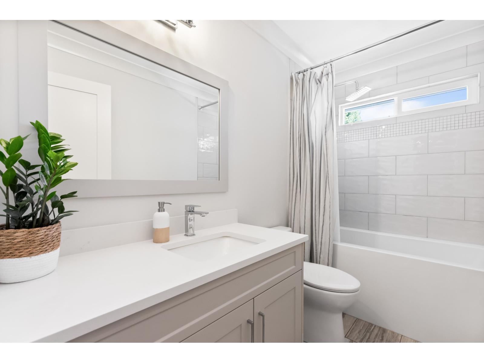 1964 158a Street, Surrey, British Columbia  V4A 8G9 - Photo 19 - R3100687