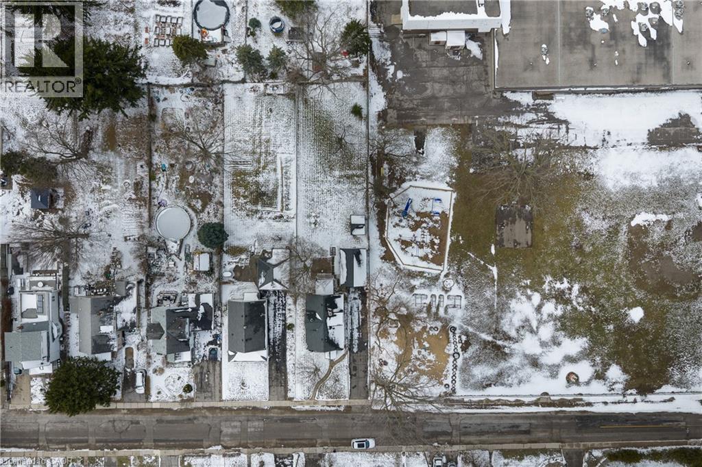 3935 St Peter Avenue, Niagara Falls, Ontario  L2J 2N9 - Photo 45 - 40813693