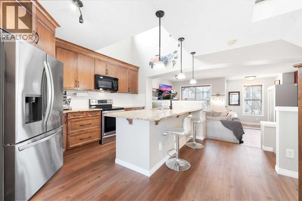 24 New Brighton Court SE, Calgary, Alberta  T2Z 0Y1 - Photo 8 - A2294863