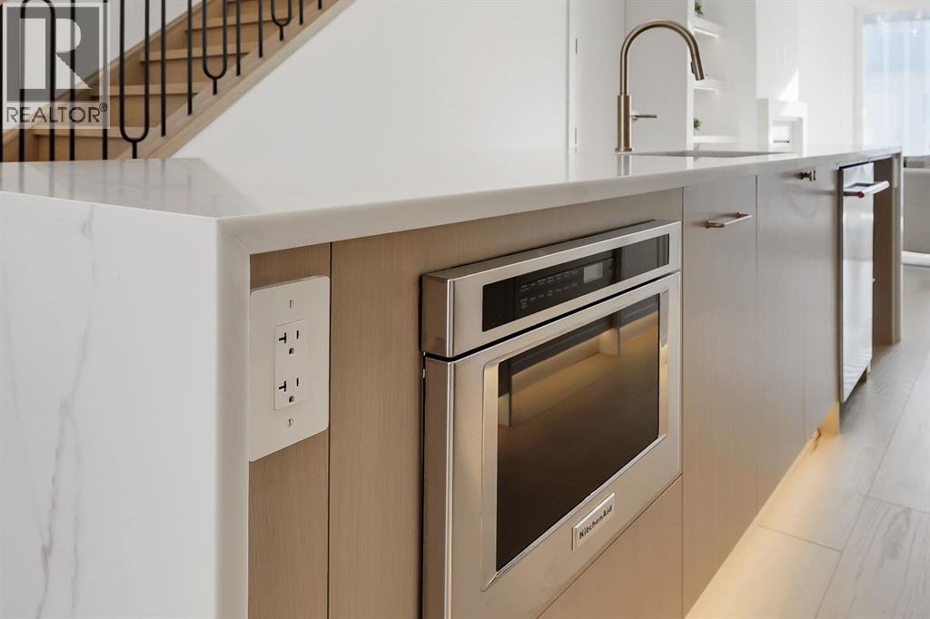 417 22 Avenue NW, Calgary, Alberta  T2M 1N4 - Photo 4 - A2286632