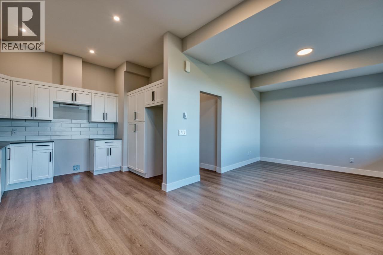 1030 Emslie Street, Kelowna, British Columbia  V1W 0C3 - Photo 44 - 10373952