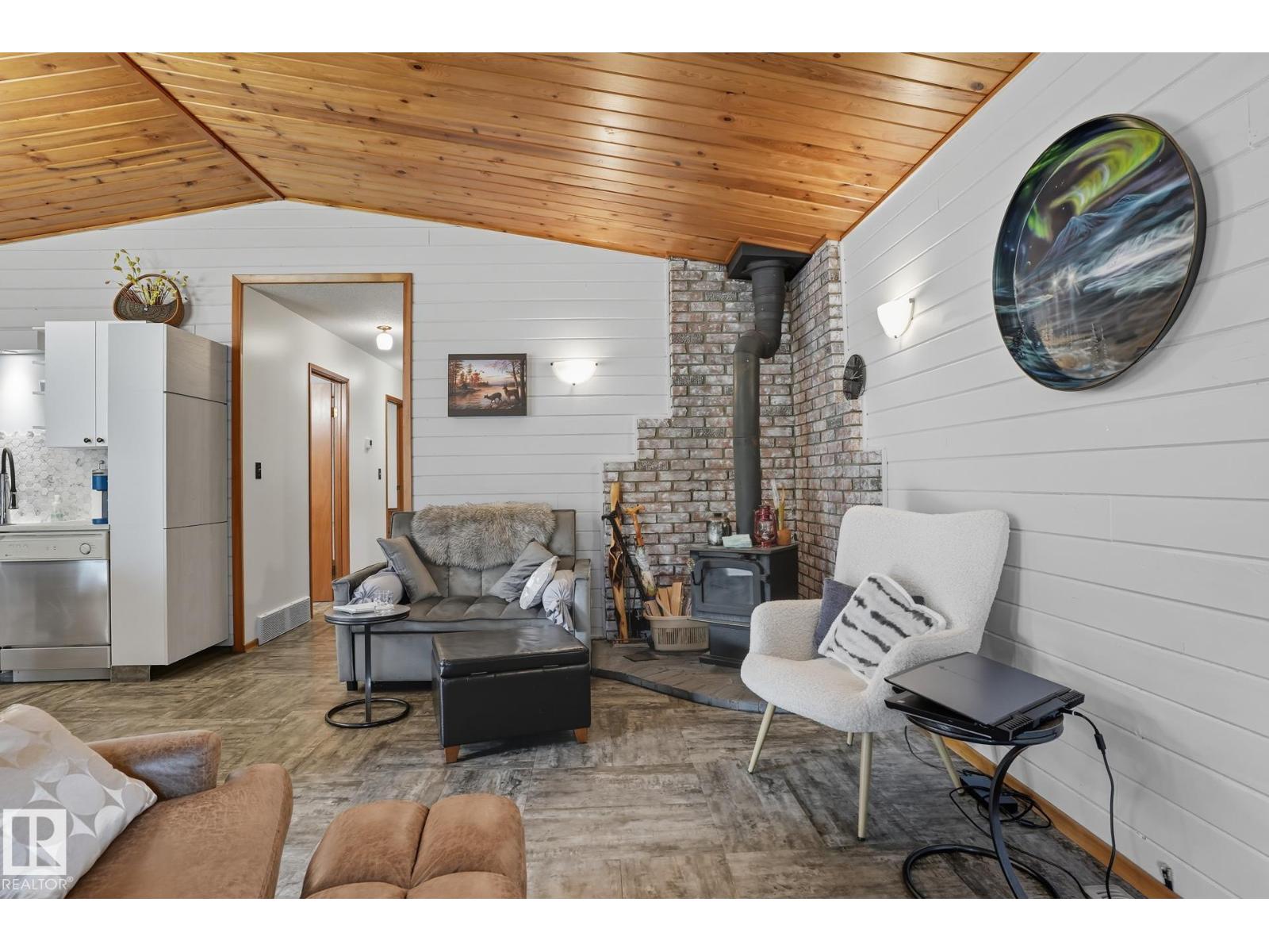 6309 49 St, Rural Wetaskiwin County, Alberta  T0C 2C0 - Photo 5 - E4457537