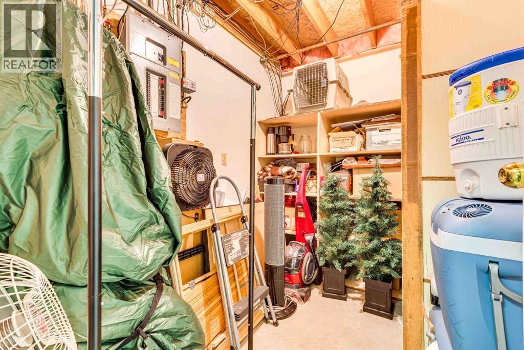 824 6 Avenue NE, Three Hills, Alberta  T0M 2A0 - Photo 35 - A2293512