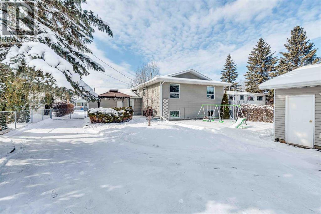 824 6 Avenue NE, Three Hills, Alberta  T0M 2A0 - Photo 38 - A2293512