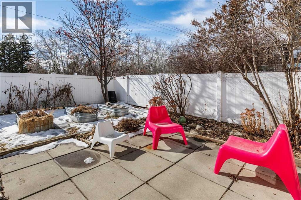 118 Brae Glen Lane SW, Calgary, Alberta  T2W 1B6 - Photo 32 - A2290345