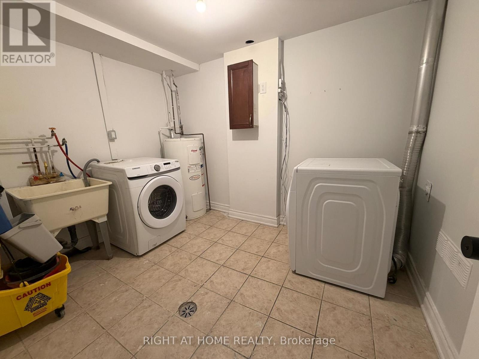 189 - 24 Springfair Avenue, Aurora, Ontario  L4G 3M2 - Photo 29 - N12873516