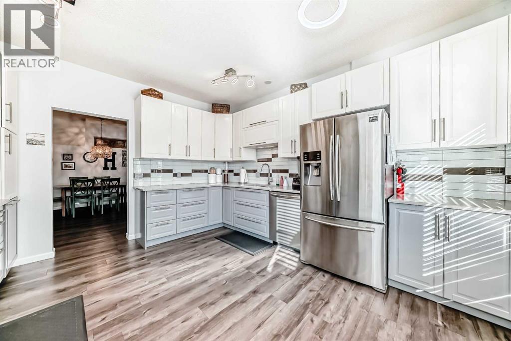 124 Sunlake Gardens SE, Calgary, Alberta  T2x 3g4 - Photo 10 - A2294610