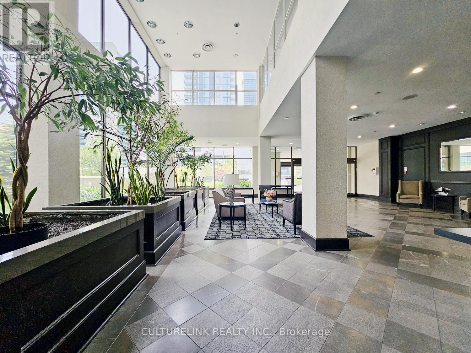 2215 - 30 Greenfield Avenue, Toronto, Ontario  M2N 6N3 - Photo 2 - C12904548