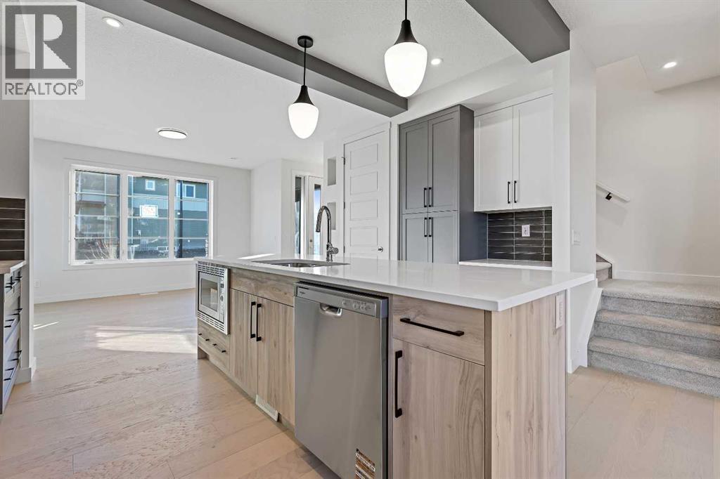 220 Waterford Heath, Chestermere, Alberta  T1X 2Z7 - Photo 14 - A2295417