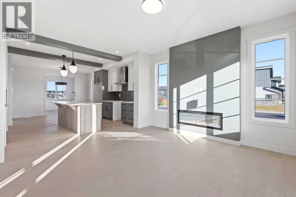 220 Waterford Heath, Chestermere, Alberta  T1X 2Z7 - Photo 8 - A2295417