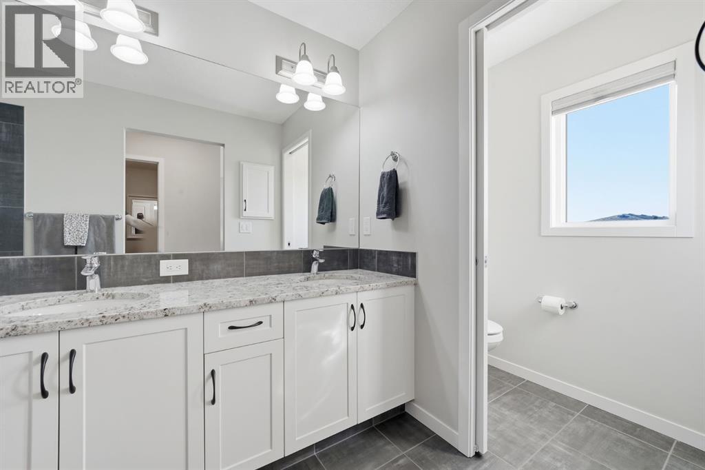 35 Cranbrook Gardens SE, Calgary, Alberta  T3M 2X5 - Photo 17 - A2294984