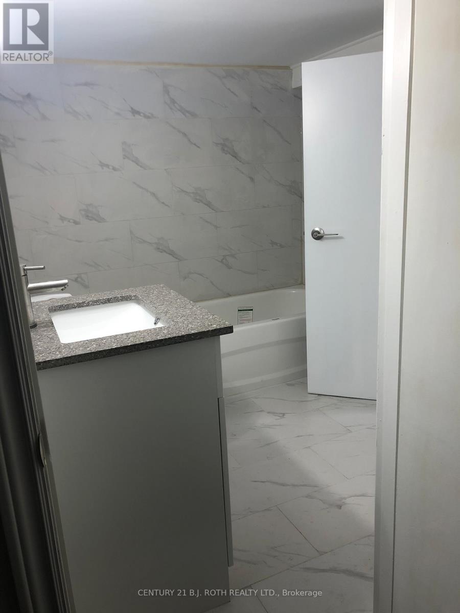 34 Cundles Road E, Barrie, Ontario  L4M 2Z5 - Photo 7 - S12906974