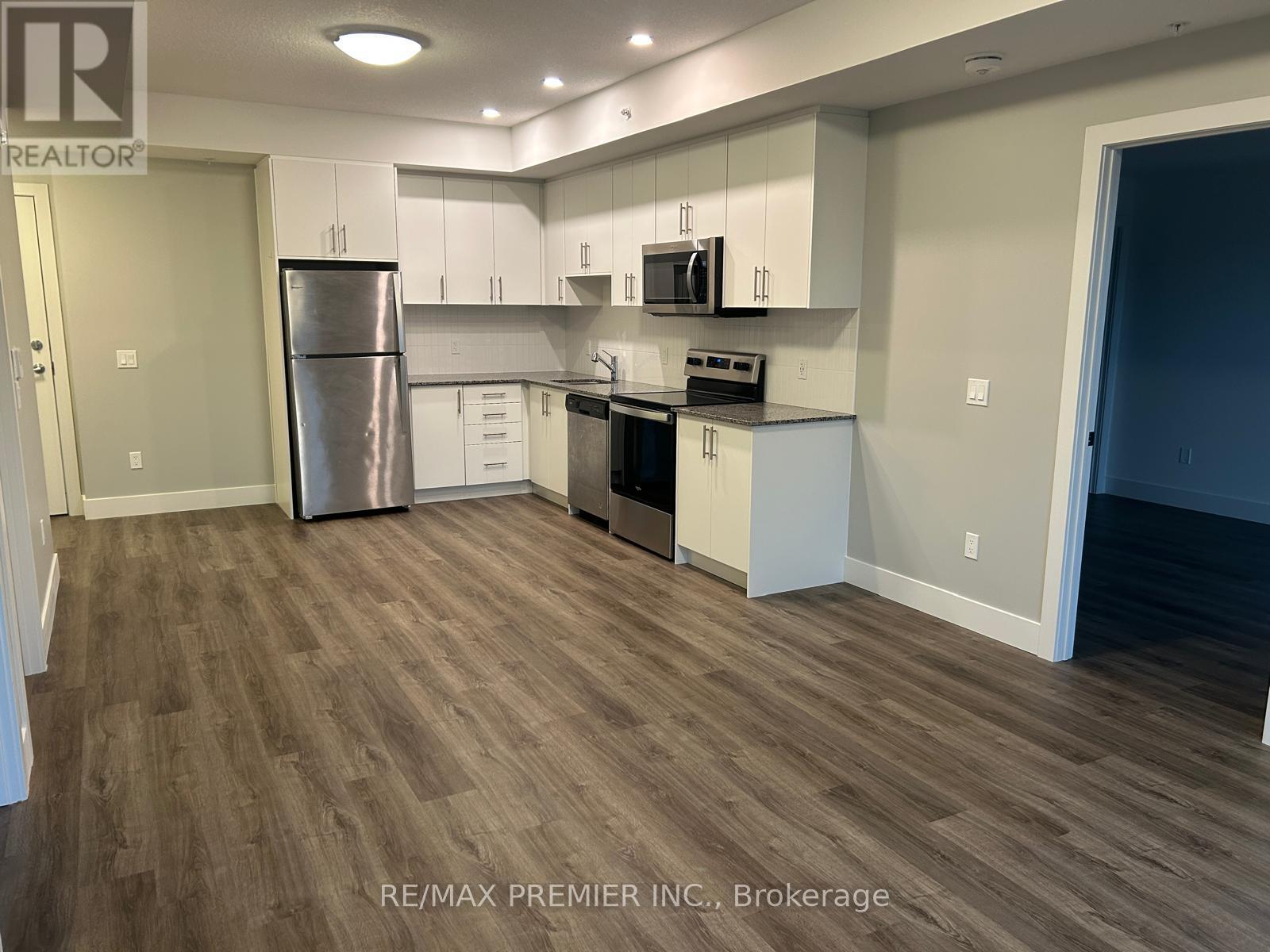 606 - 107 Roger Street, Waterloo, Ontario  N2J 0G3 - Photo 6 - X12608870