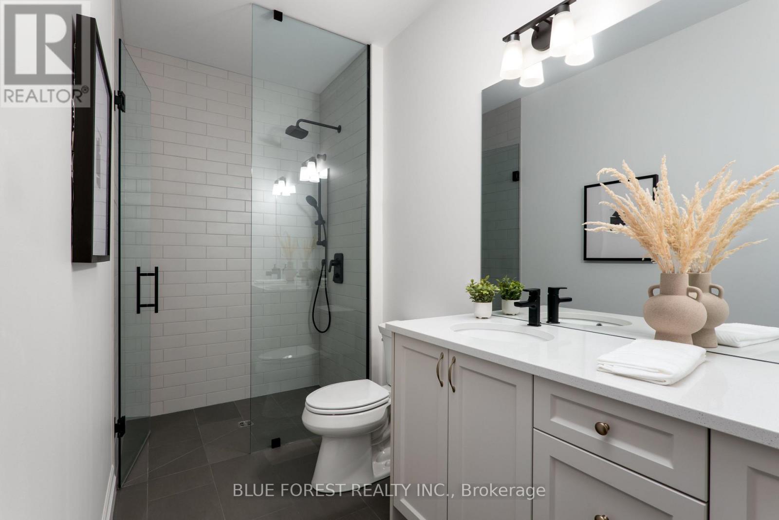 325 Harvest Lane, Thames Centre, Ontario  N0L 1G2 - Photo 12 - X12906986