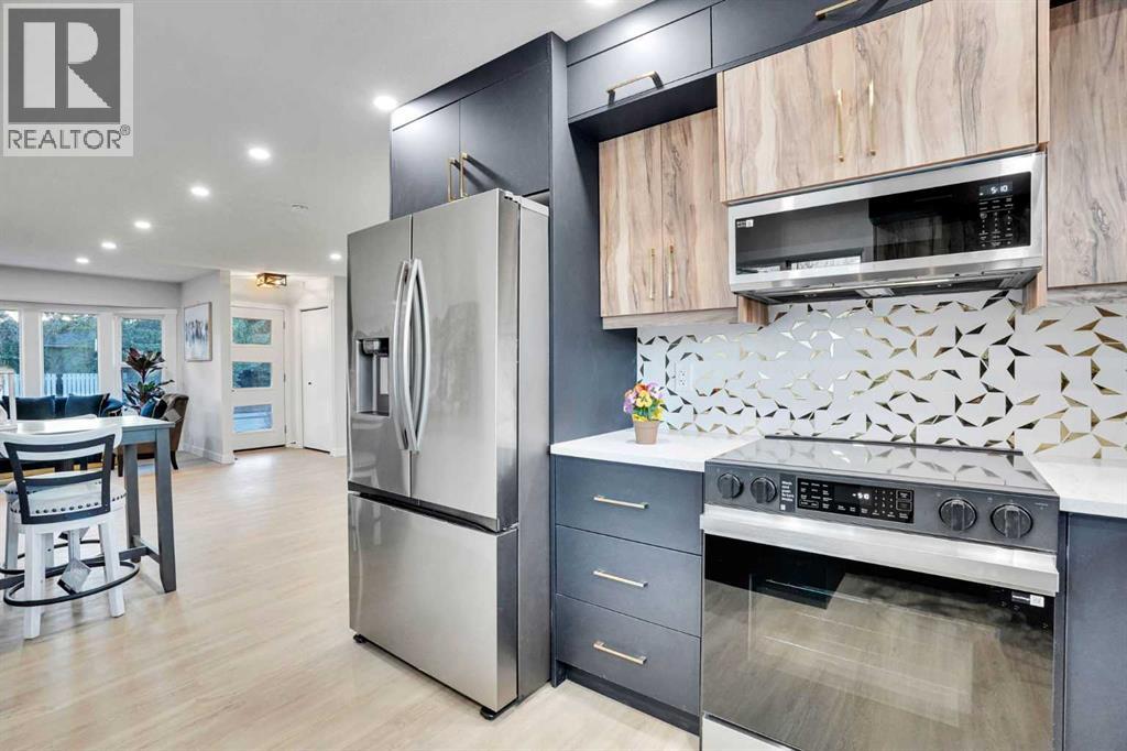 12112 Canfield Road SW, Calgary, Alberta  T2W 1V2 - Photo 7 - A2295382