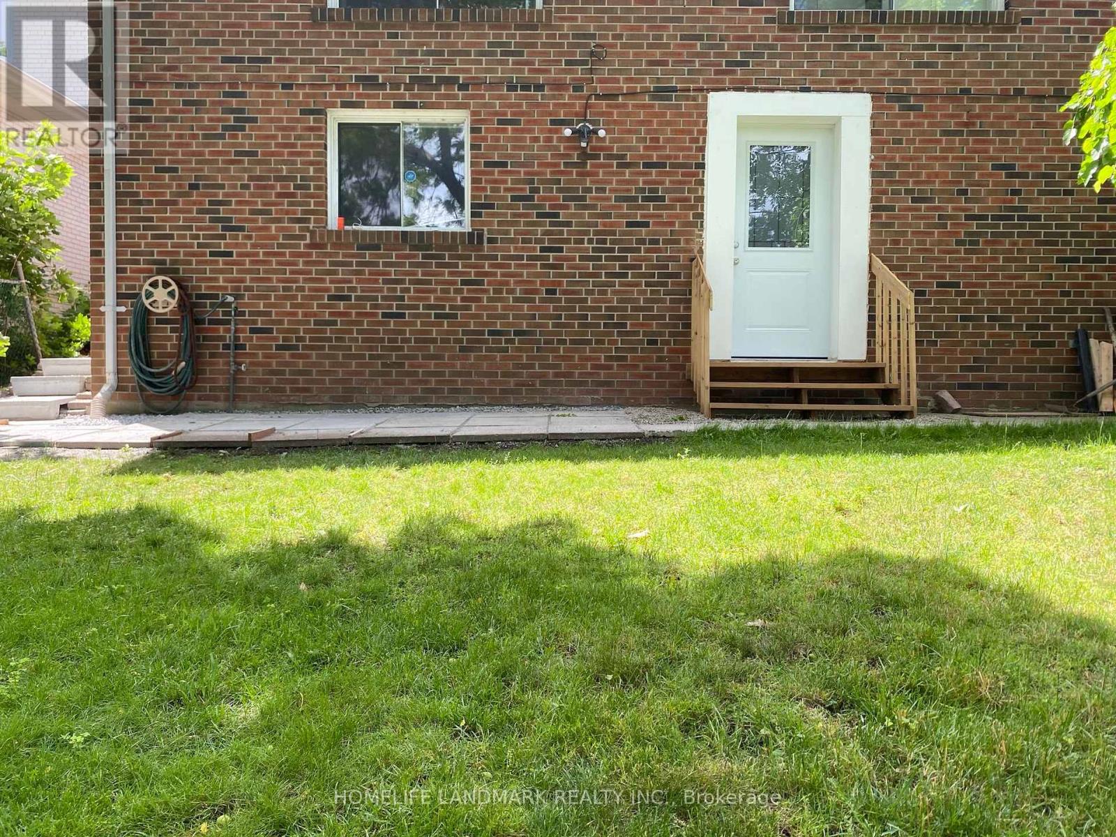 BSMNT - 34 ARGONNE CRESCENT, Toronto, Ontario