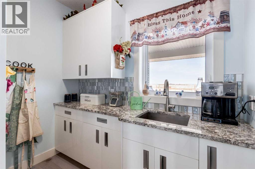 252039 Range Road 255, Rural Wheatland County, Alberta  T1P 0W3 - Photo 13 - A2294091