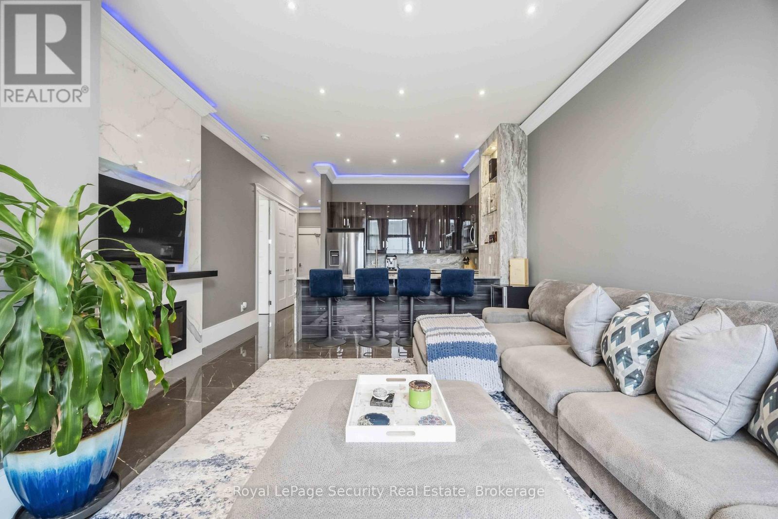 202 - 2900 Highway 7, Vaughan, Ontario L4K 0G3 - Photo 13 - N12906980