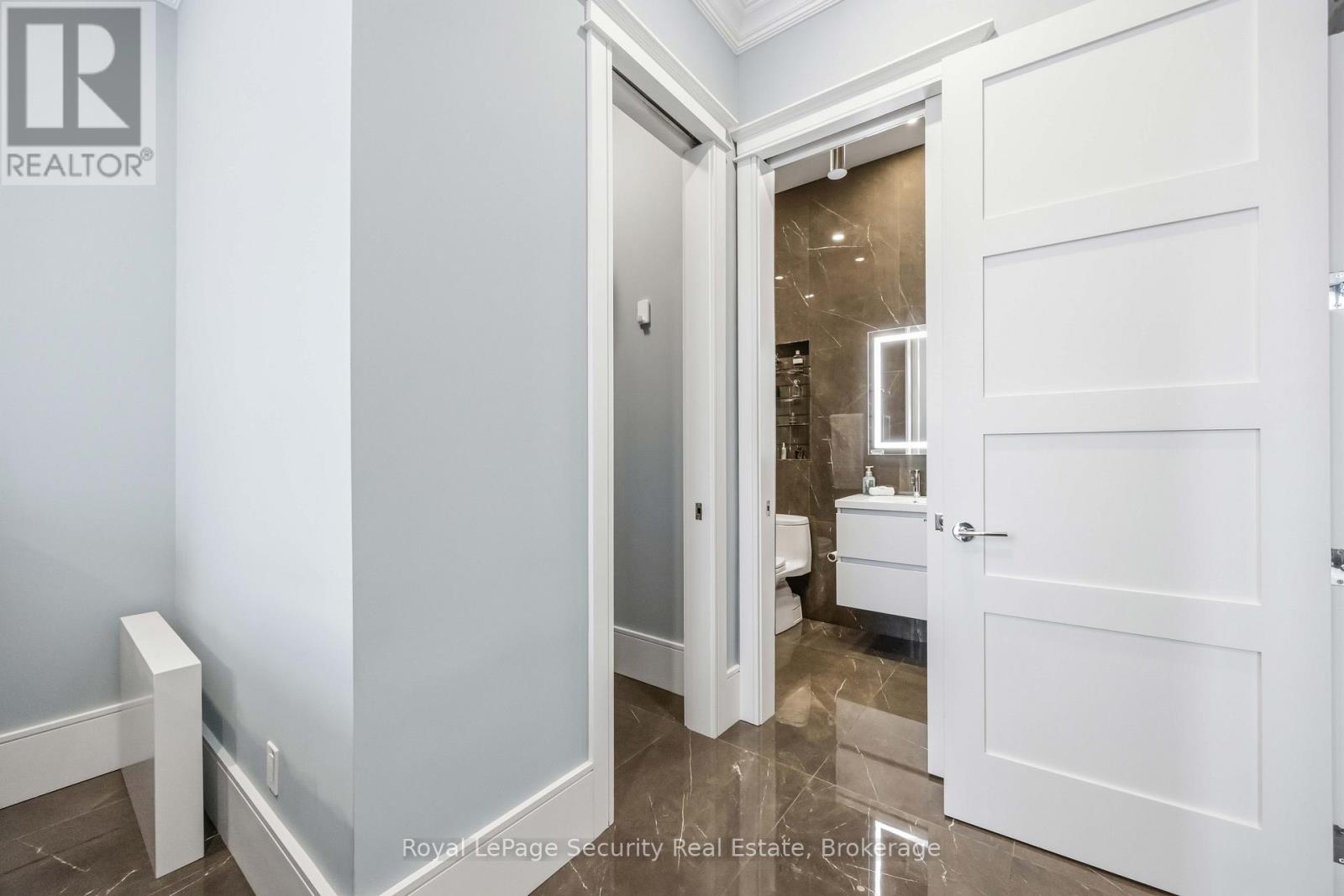 202 - 2900 Highway 7, Vaughan, Ontario L4K 0G3 - Photo 24 - N12906980