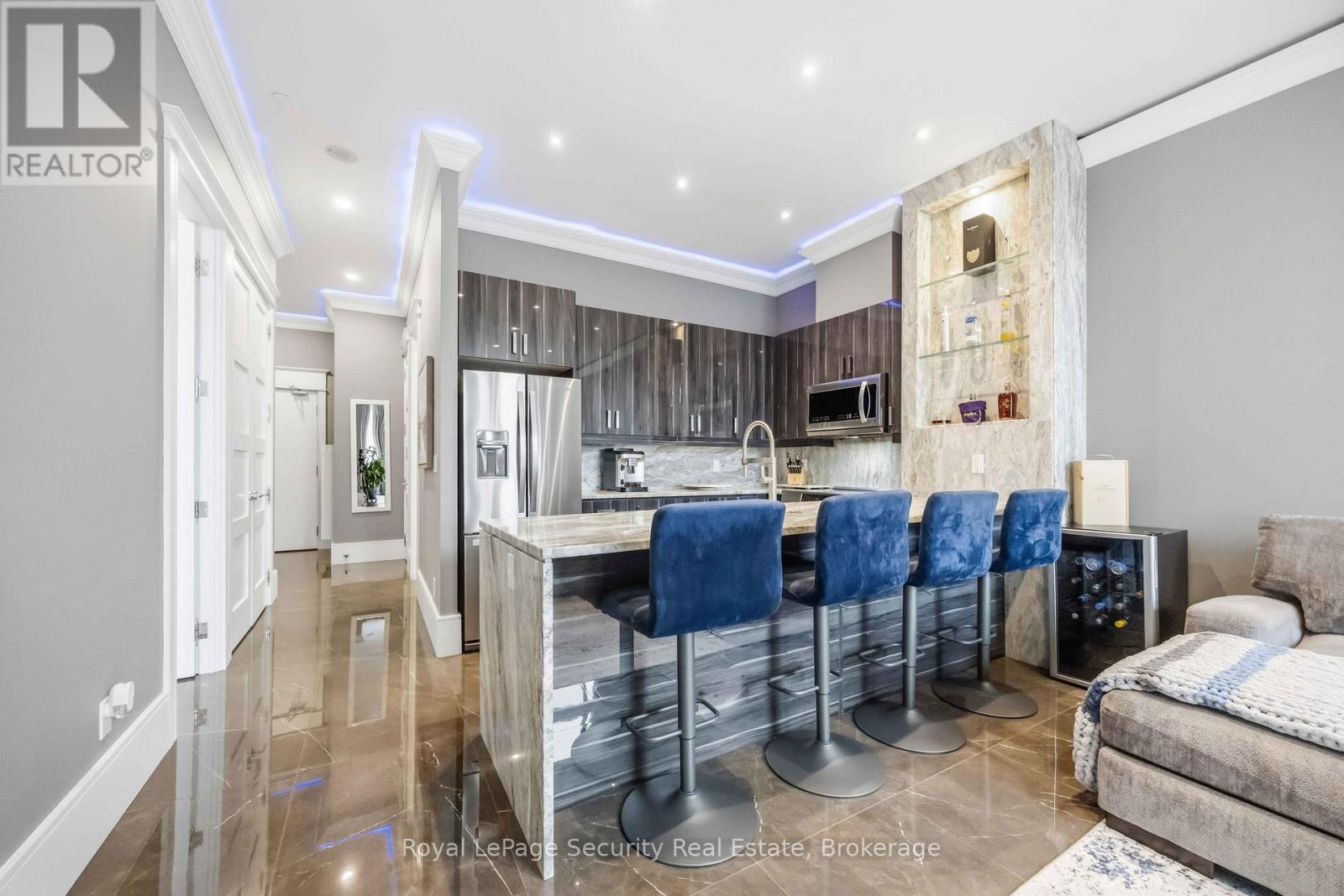 202 - 2900 Highway 7, Vaughan, Ontario L4K 0G3 - Photo 5 - N12906980