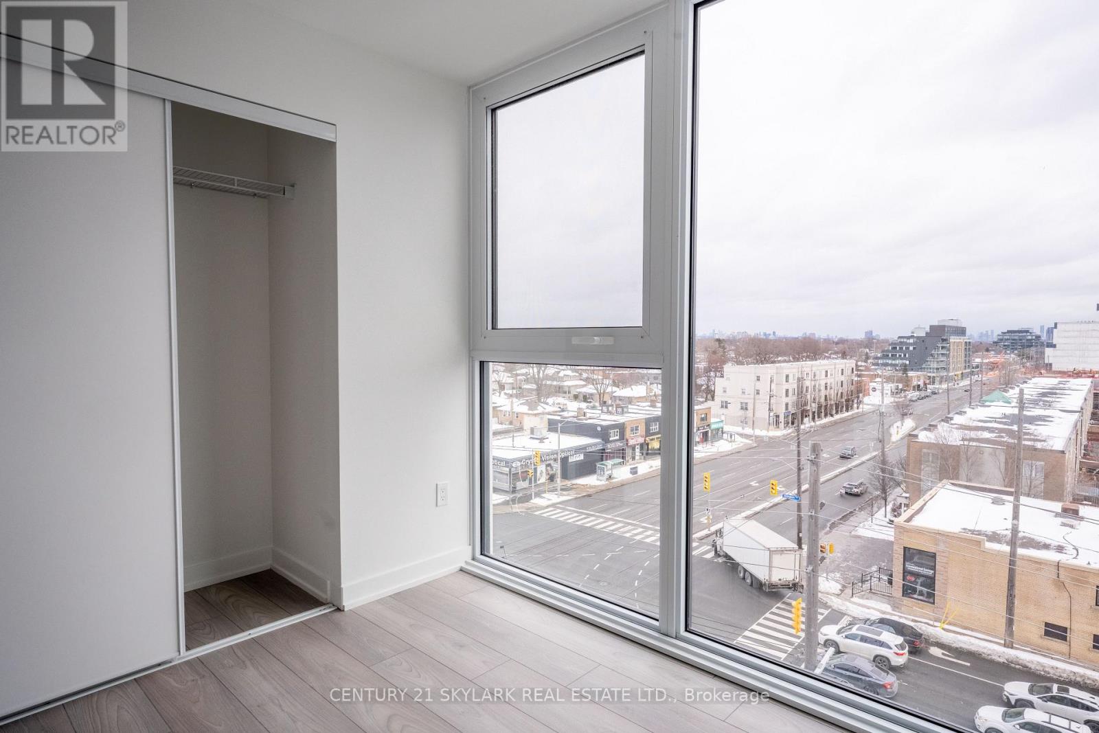 #509 - 1007 The Queensway Street, Toronto, Ontario M8Z 0H4 - Photo 5 - W12906994