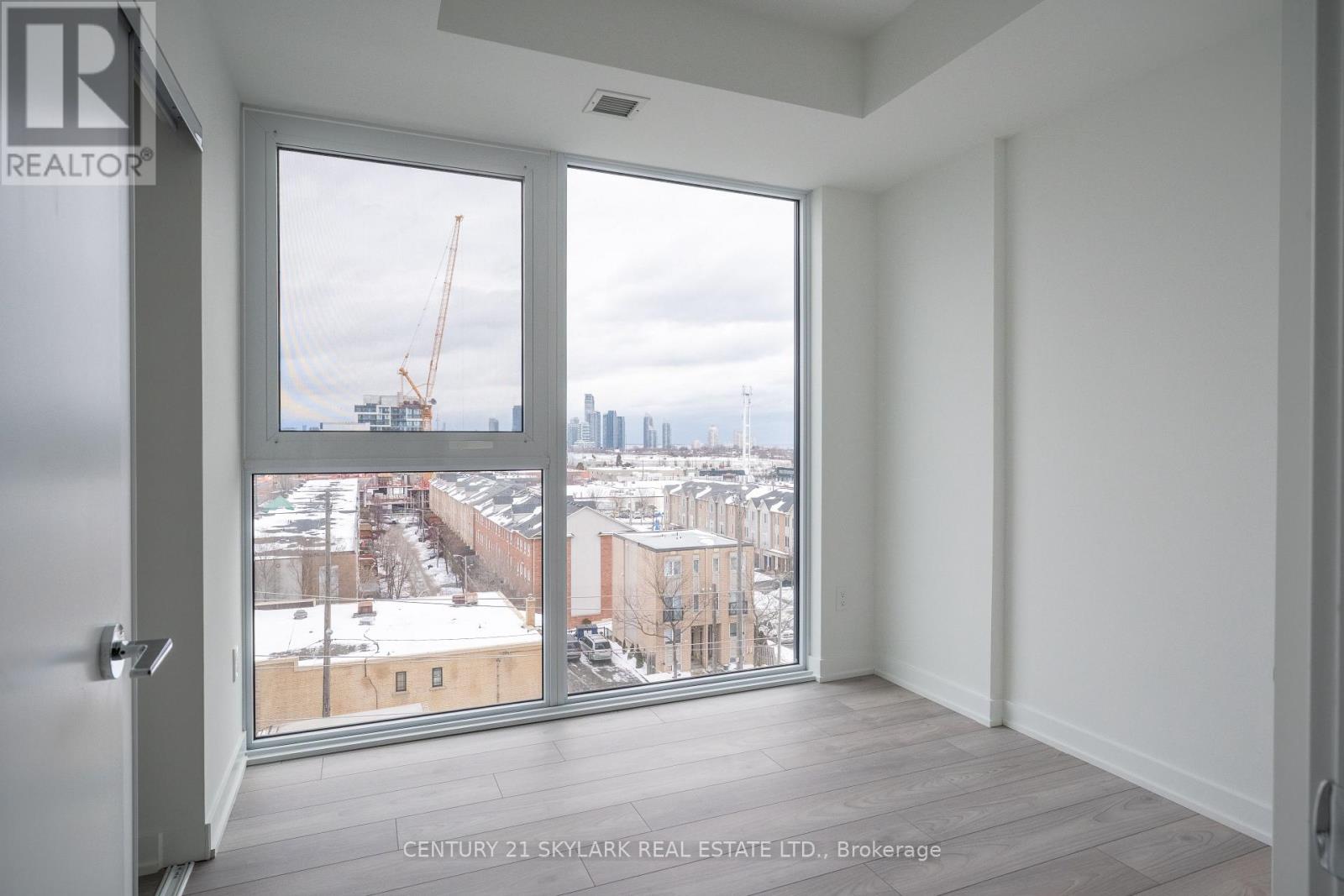 #509 - 1007 The Queensway Street, Toronto, Ontario M8Z 0H4 - Photo 6 - W12906994