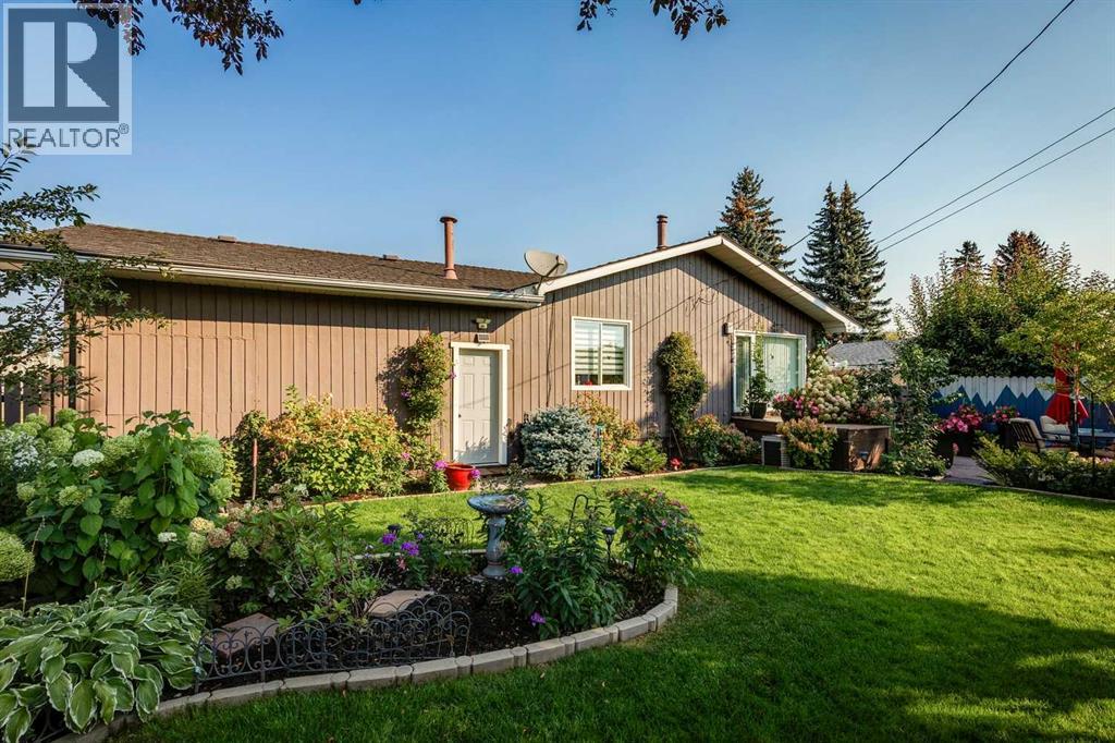 1423 107 Avenue SW, Calgary, Alberta  T2W 0C1 - Photo 3 - A2294949