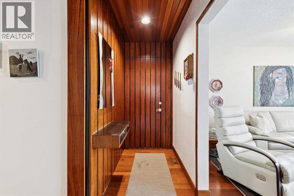 1423 107 Avenue SW, Calgary, Alberta  T2W 0C1 - Photo 13 - A2294949