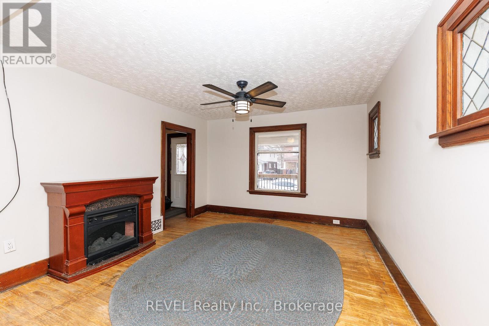 5113 Willmott Street, Niagara Falls, Ontario  L2E 2A4 - Photo 9 - X12612630