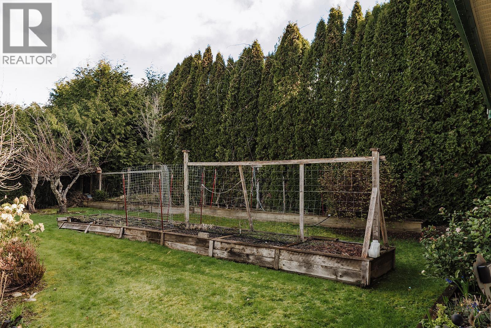 12732 Warnock Road, Madeira Park, British Columbia  V0N 2H1 - Photo 24 - R3102144