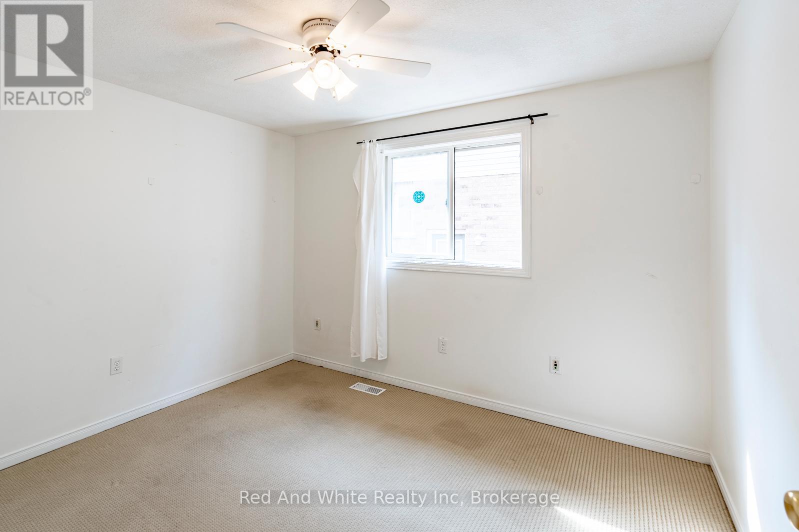 Upper - 79 Munroe Crescent, Guelph, Ontario  N1G 5E3 - Photo 17 - X12907008