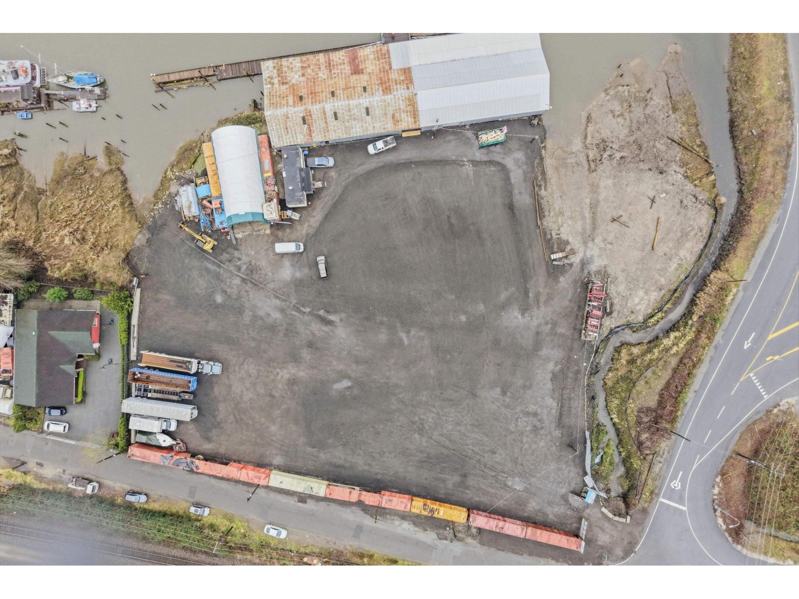 9561 - 9563 &-9569 Gunderson Road, Surrey, British Columbia  V4C 4R9 - Photo 11 - C8077233