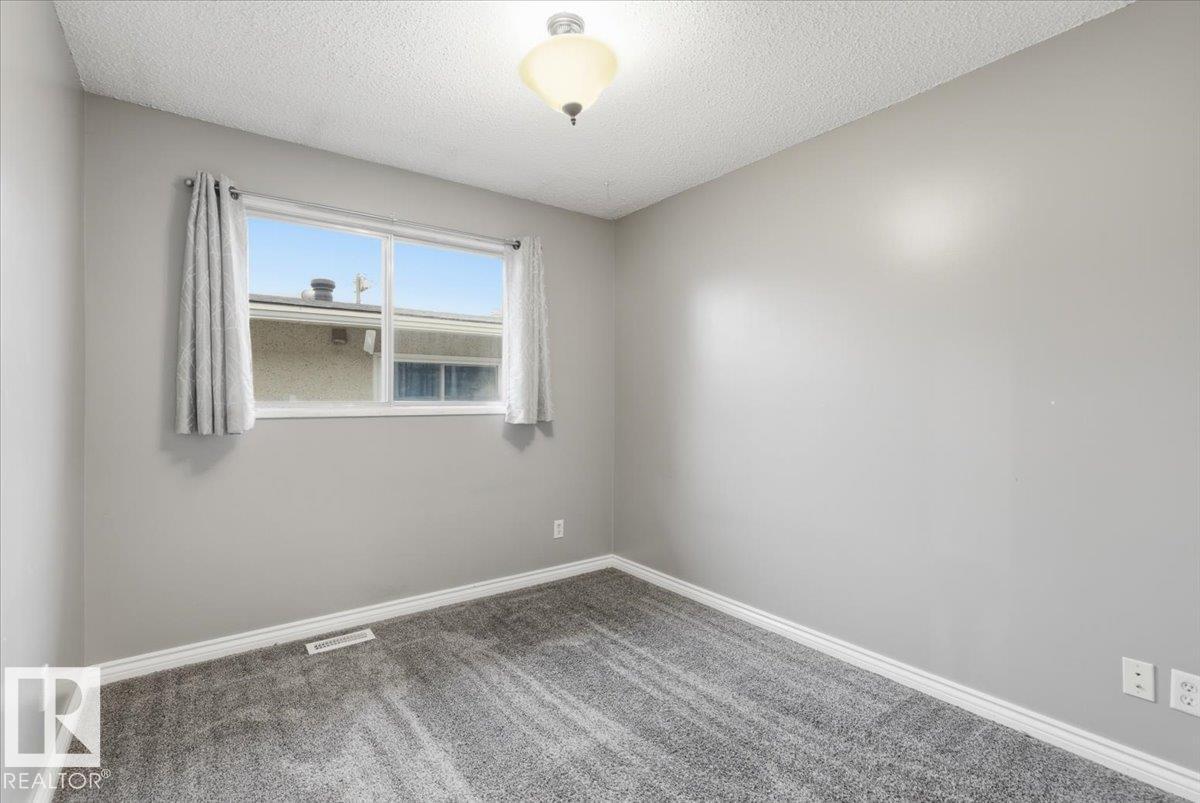 10232 154 St Nw, Edmonton, Alberta  T5P 2H4 - Photo 11 - E4478596