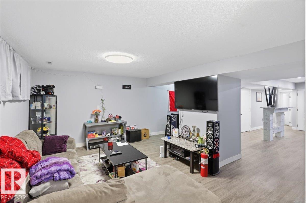 10232 154 St Nw, Edmonton, Alberta  T5P 2H4 - Photo 14 - E4478596